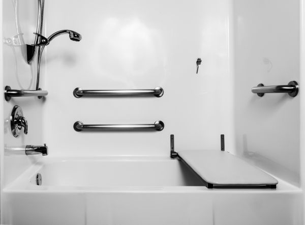 Accessible Tub Installation in Sun City Center