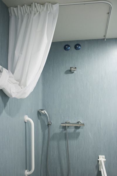Senior Shower Installation in Sun City Center